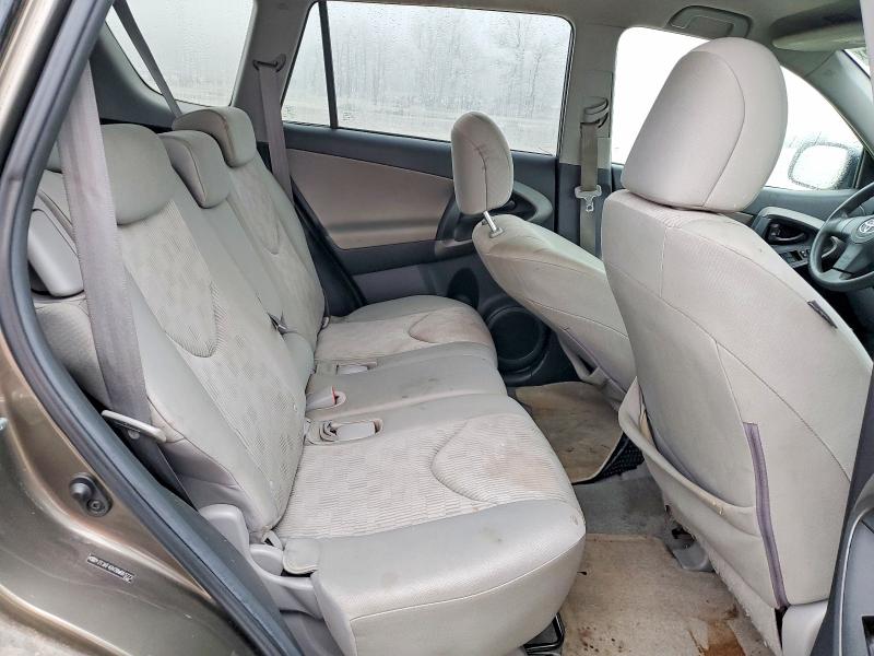 Photo 11 from auction – 2011 TOYOTA RAV4 with VIN 2T3KF4DV2BW061773