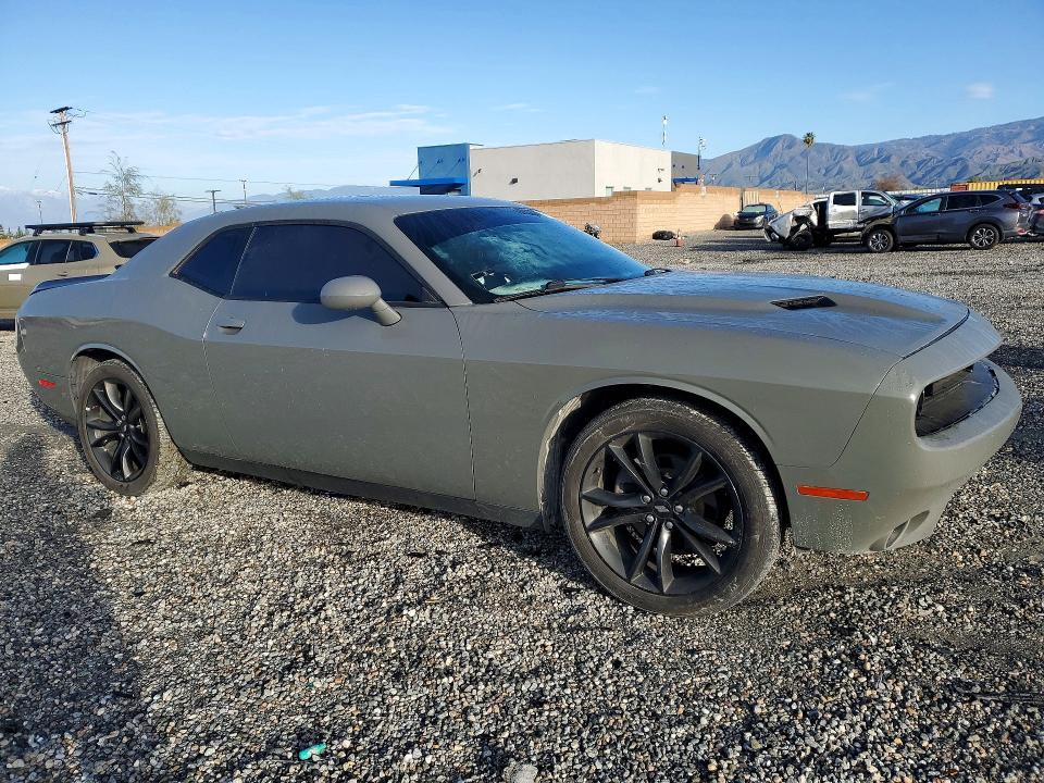 Photo 4 from auction – 2018 DODGE CHALLENGER with VIN 2C3CDZAG3JH204942