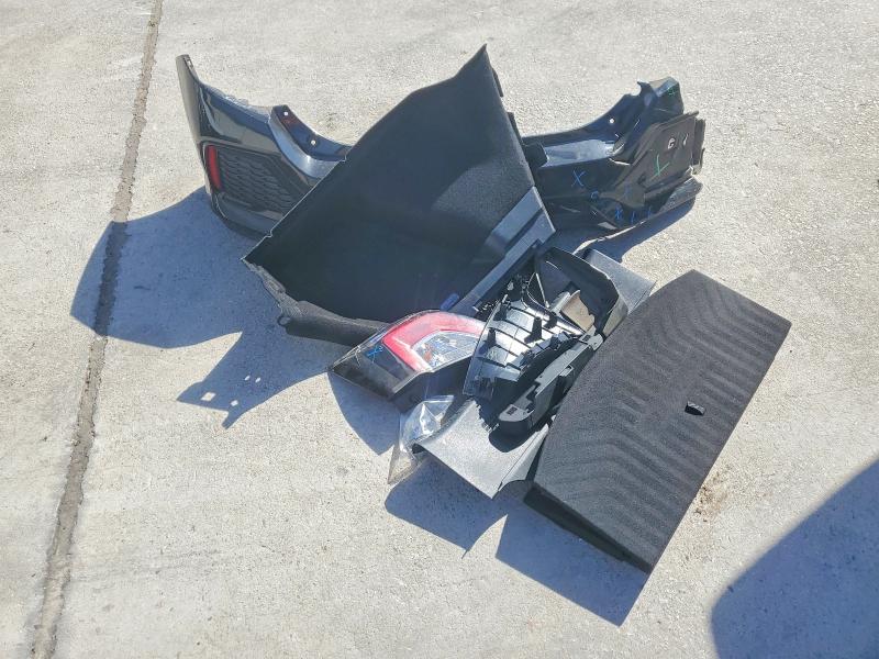 Photo 12 from auction – 2018 HONDA CIVIC with VIN SHHFK7H62JU200868