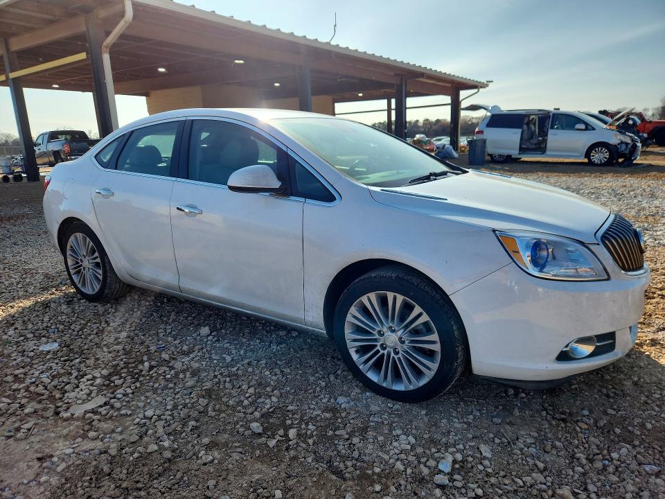 Photo 4 from auction – 2013 BUICK VERANO with VIN 1G4PP5SK0D4170505