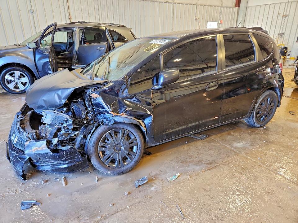 HONDA FIT 2011 with VIN JHMGE8H32BS007261 - Photo from auction