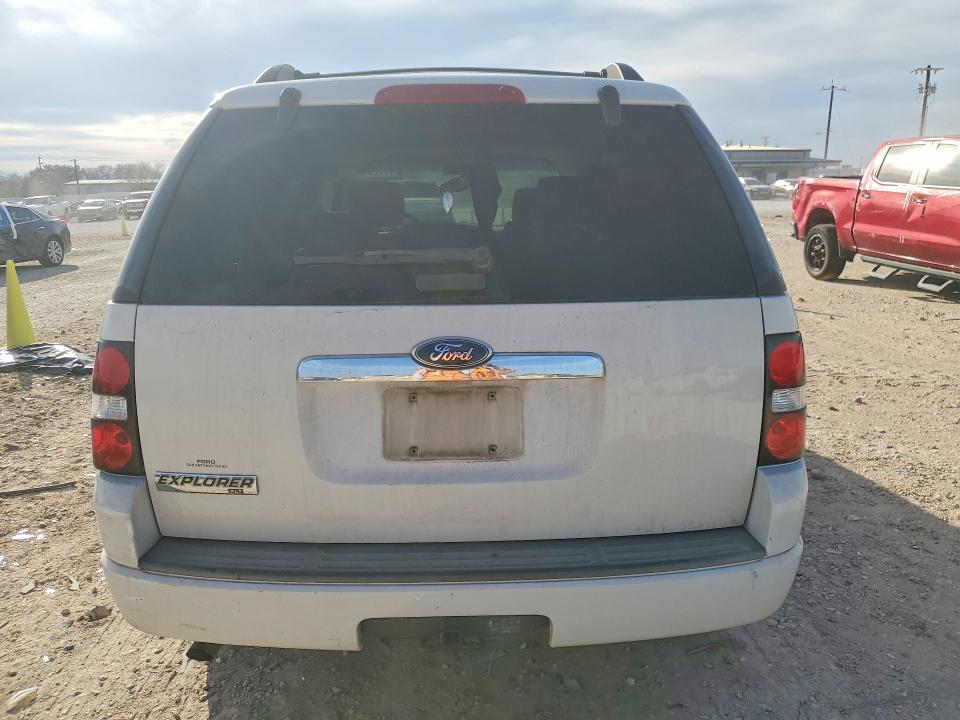 Photo 6 from auction – 2008 FORD EXPLORER with VIN 1FMEU63EX8UA77799