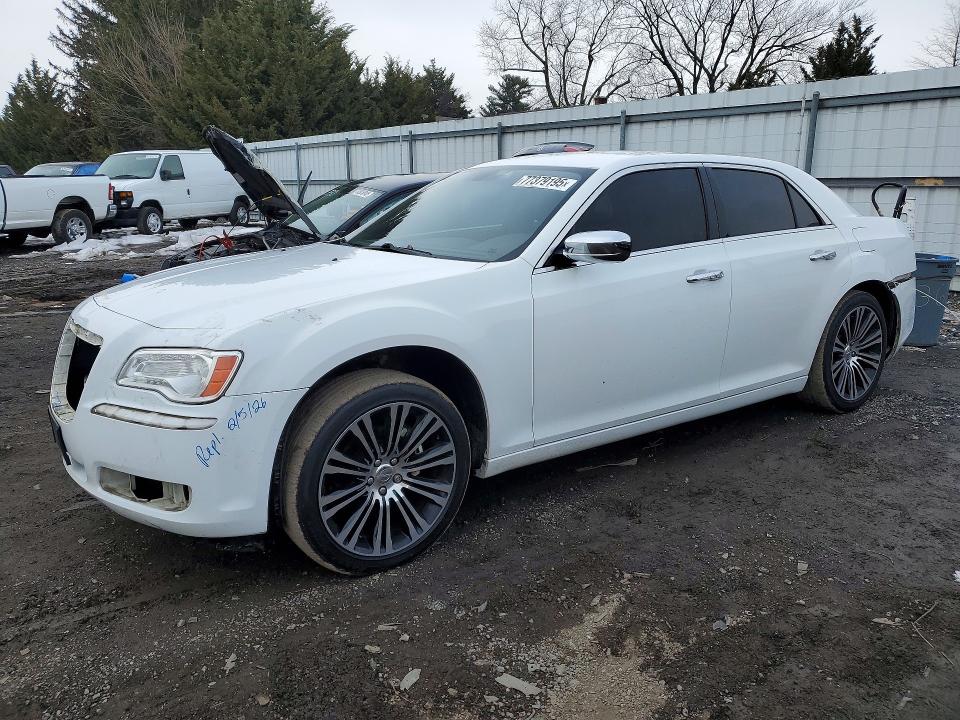 CHRYSLER 300 LIMITE 2011 with VIN 2C3CA5CG0BH585472 - Photo from auction