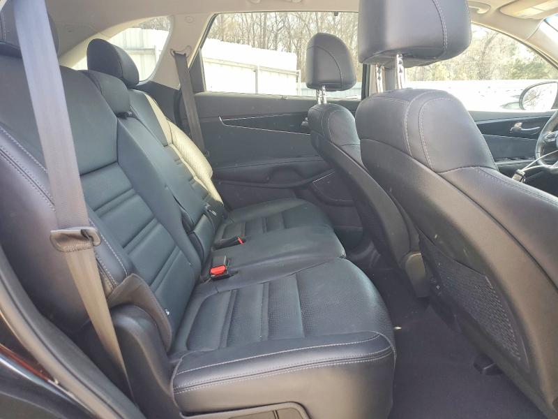 Photo 11 from auction – 2017 KIA SORENTO with VIN 5XYPK4A56HG313344