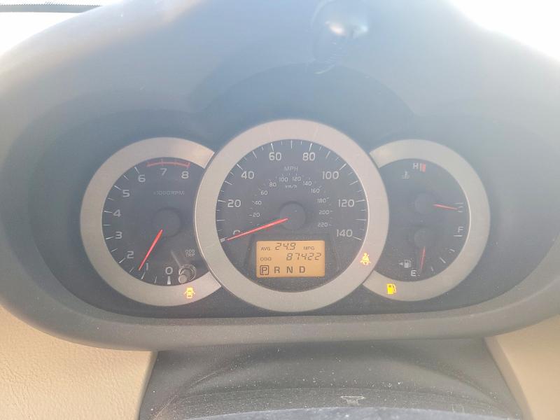 Photo 9 from auction – 2011 TOYOTA RAV4 with VIN 2T3KF4DV8BW087777