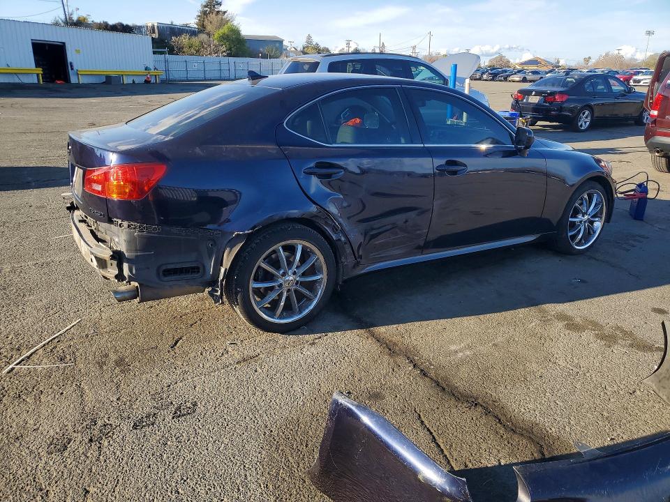 Photo 3 from auction – 2007 LEXUS IS 250 with VIN JTHBK262475027379