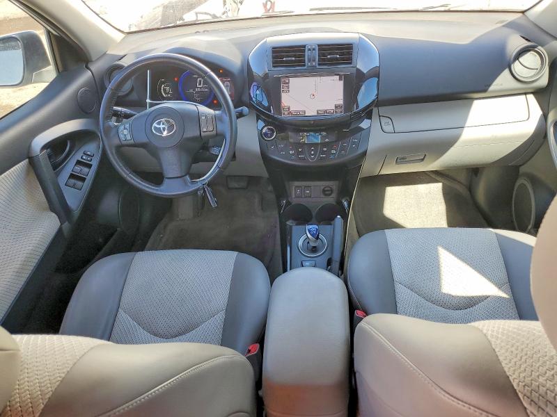 Photo 8 from auction – 2013 TOYOTA RAV4 EV with VIN 2T3YL4DV9DW002175