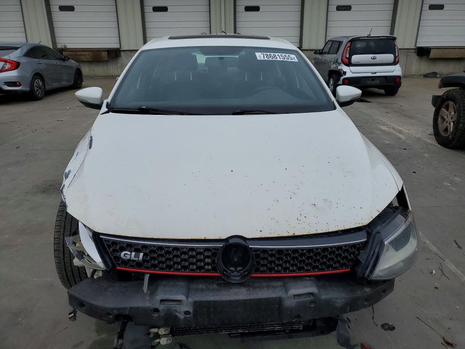 Photo 5 from auction – 2014 VOLKSWAGEN JETTA with VIN 3VW4S7AJXEM275534