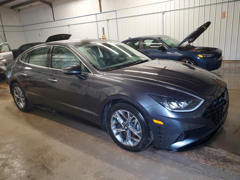 Photo 4 from auction – 2020 HYUNDAI SONATA with VIN 5NPEF4JA4LH030225