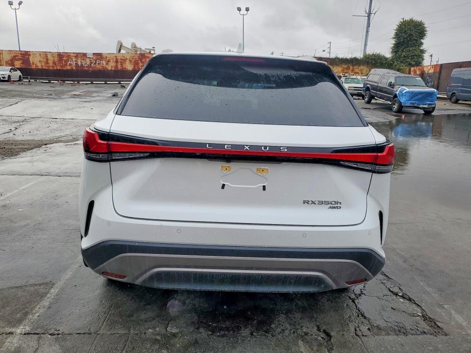 Photo 6 from auction – 2023 LEXUS RX with VIN 2T2BBMCA6PC011496