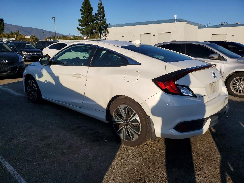 Photo 2 from auction – 2016 HONDA CIVIC with VIN 2HGFC3B75GH359879