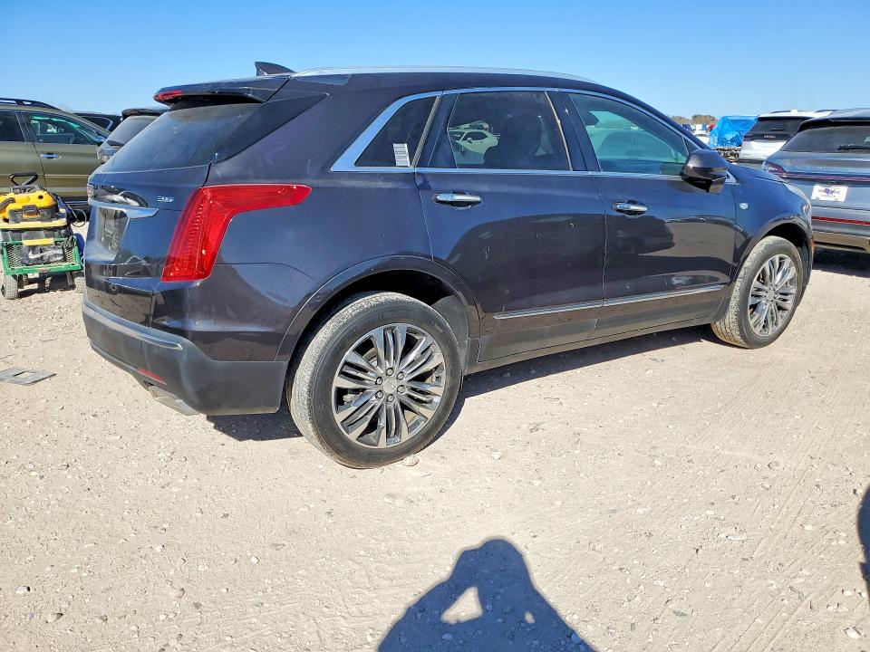 Photo 3 from auction – 2017 CADILLAC XT5 PREMIU with VIN 1GYKNCRS8HZ319082