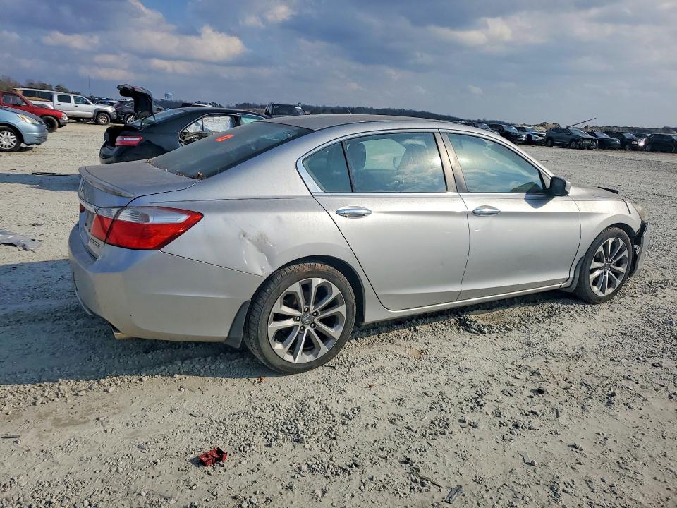 Photo 3 from auction – 2013 HONDA ACCORD with VIN 1HGCR2F50DA026598