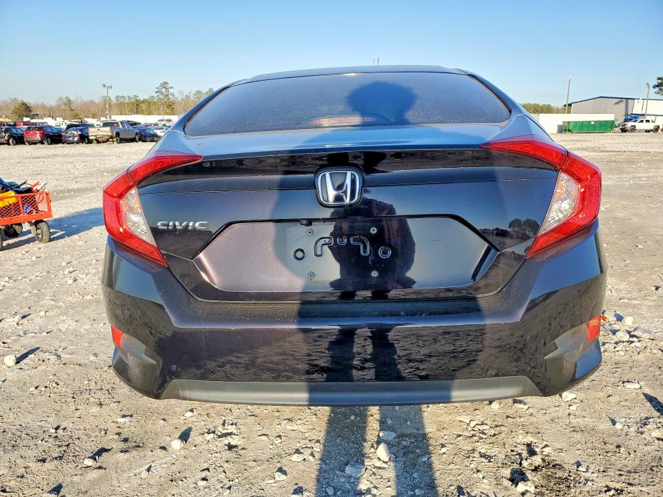 Photo 6 from auction – 2016 HONDA CIVIC EX with VIN 19XFC2F74GE093625