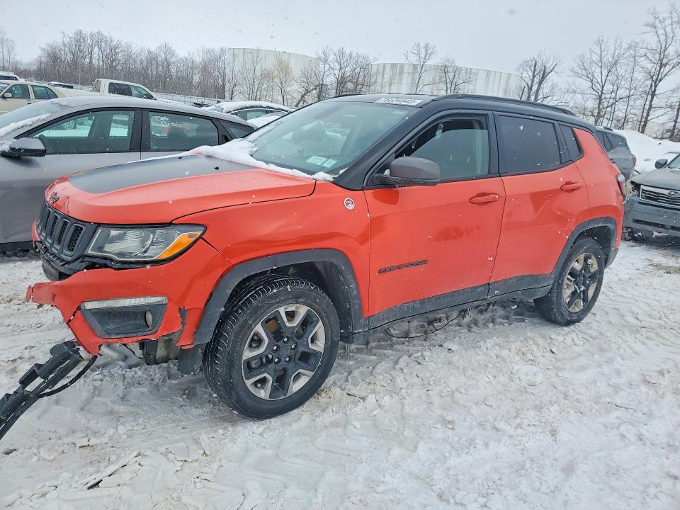 JEEP COMPASS 2018 with VIN 3C4NJDDB1JT199022 - Photo from auction