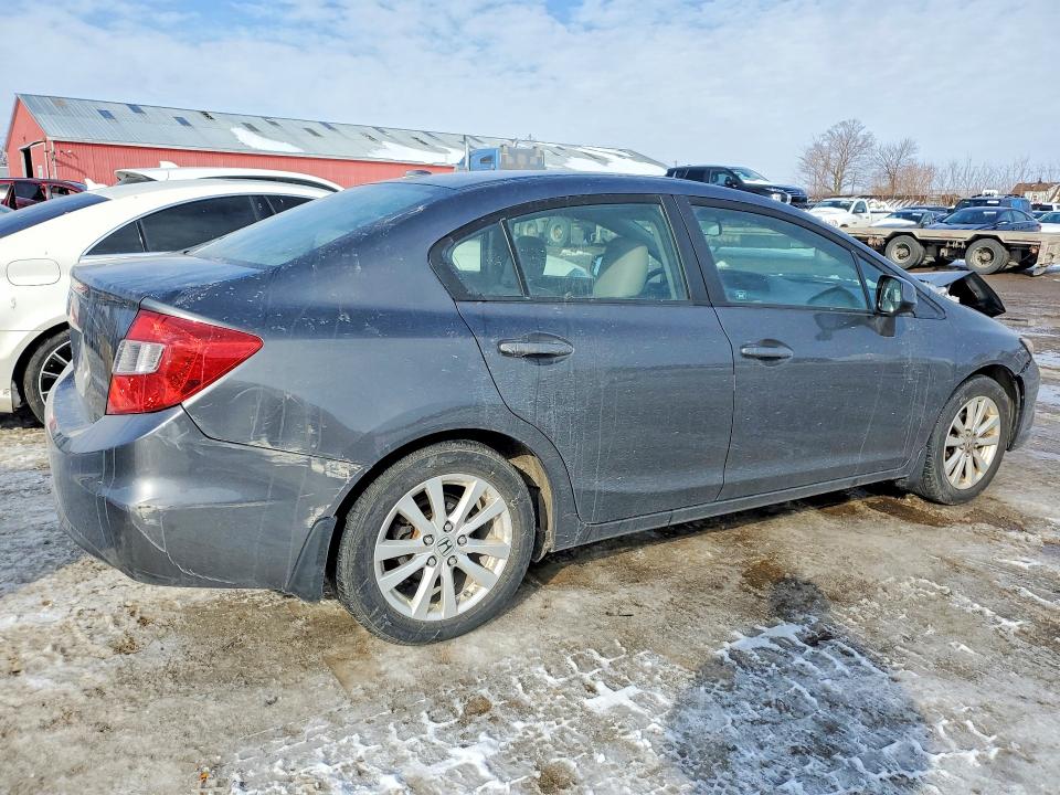 Photo 3 from auction – 2012 HONDA CIVIC with VIN 2HGFB2F94CH121704