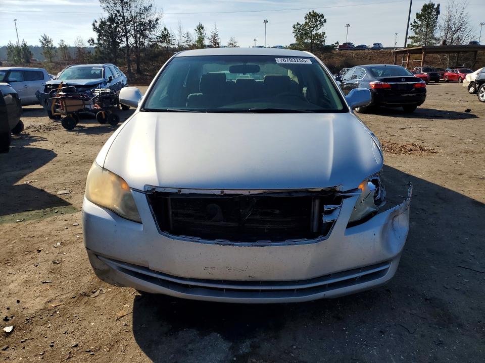 Photo 5 from auction – 2006 TOYOTA AVALON XL with VIN 4T1BK36B16U108895