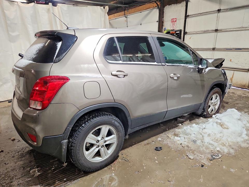 Photo 3 from auction – 2020 CHEVROLET TRAX with VIN KL7CJNSB2LB349897