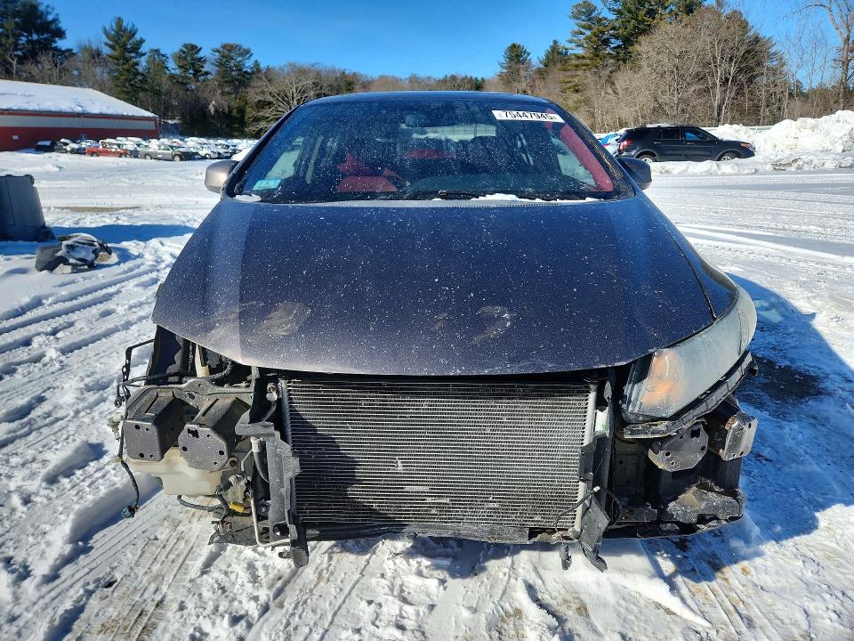 Photo 5 from auction – 2013 HONDA CIVIC with VIN 19XFB2F84DE242008
