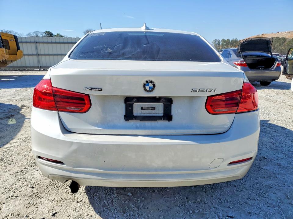 Photo 6 from auction – 2018 BMW 320 XI with VIN WBA8A3C59JA487099
