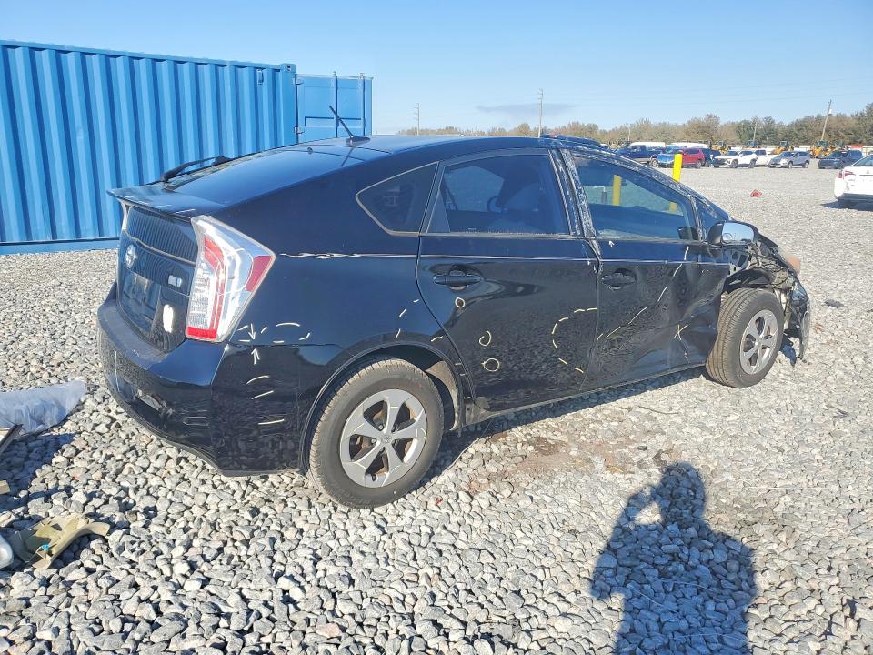 Photo 3 from auction – 2013 TOYOTA PRIUS with VIN JTDKN3DU1D1687644