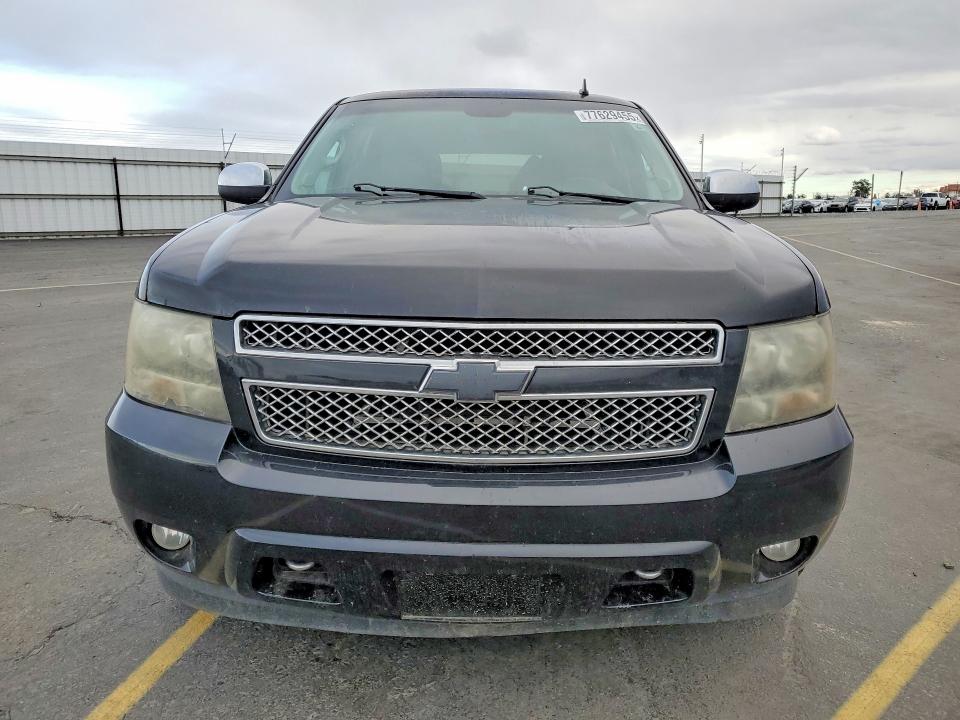 Photo 5 from auction – 2011 CHEVROLET TAHOE with VIN 1GNSKCE06BR283460