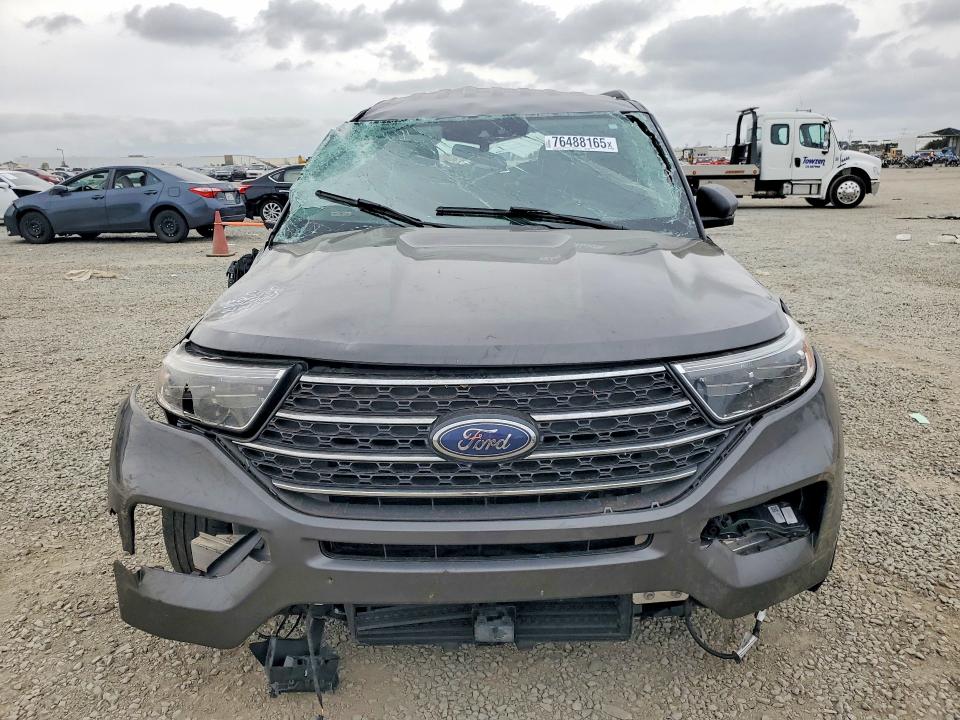 Photo 5 from auction – 2020 FORD EXPLORER with VIN 1FMSK7DH3LGC59570