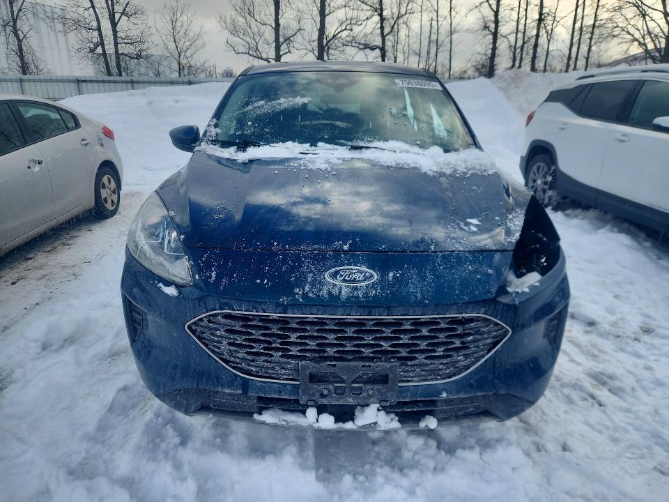 Photo 5 from auction – 2020 FORD ESCAPE SE with VIN 1FMCU9G61LUA38362