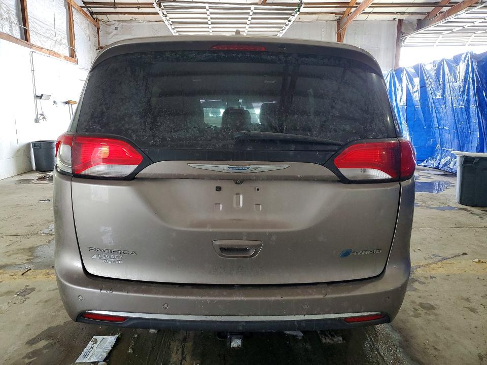 Photo 6 from auction – 2018 CHRYSLER PACIFICA with VIN 2C4RC1N78JR213053