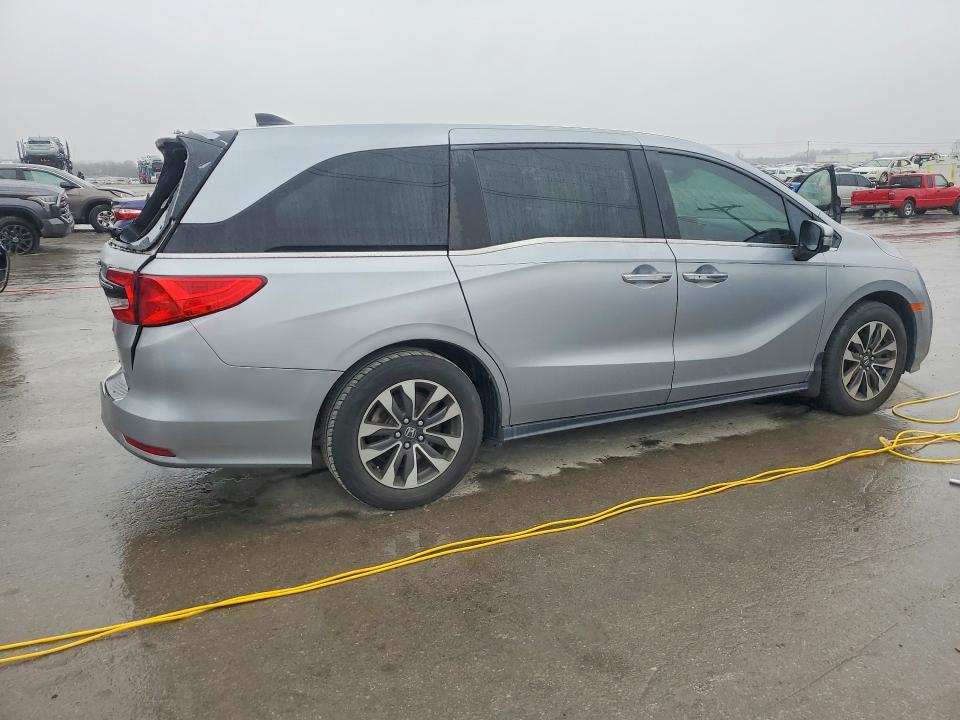 Photo 3 from auction – 2021 HONDA ODYSSEY with VIN 5FNRL6H79MB033282