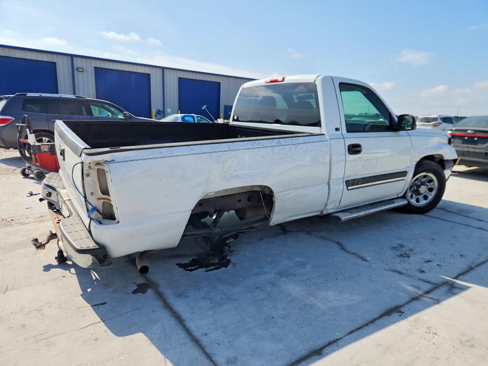 Photo 3 from auction – 2006 CHEVROLET SILVERADO with VIN 1GCEC14X96Z123407