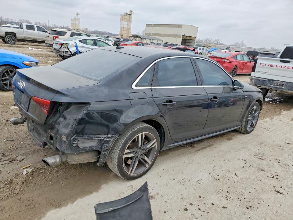 Photo 3 from auction – 2017 AUDI A4 with VIN WAULNAF47HN019025