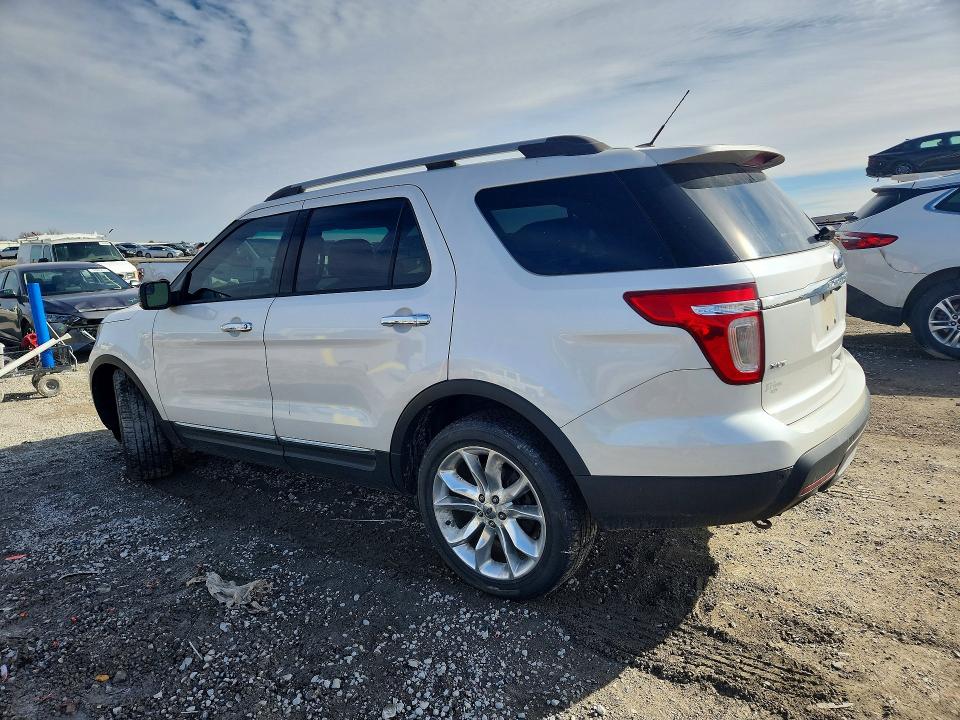Photo 2 from auction – 2011 FORD EXPLORER X with VIN 1FMHK8D85BGA60289
