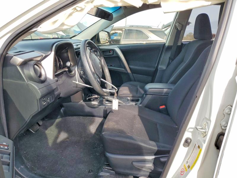 Photo 7 from auction – 2016 TOYOTA RAV4 with VIN JTMZFREV1GJ068472