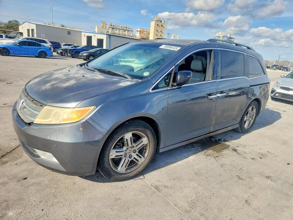 HONDA ODYSSEY 2011 with VIN 5FNRL5H92BB022777 - Photo from auction