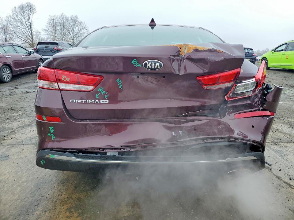 Photo 6 from auction – 2019 KIA OPTIMA LX with VIN 5XXGT4L38KG320901