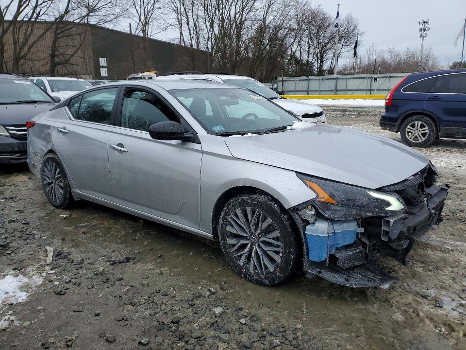 Фото 4 с аукциона – 2024 NISS ALTIMA с VIN 1N4BL4DV1RN422068