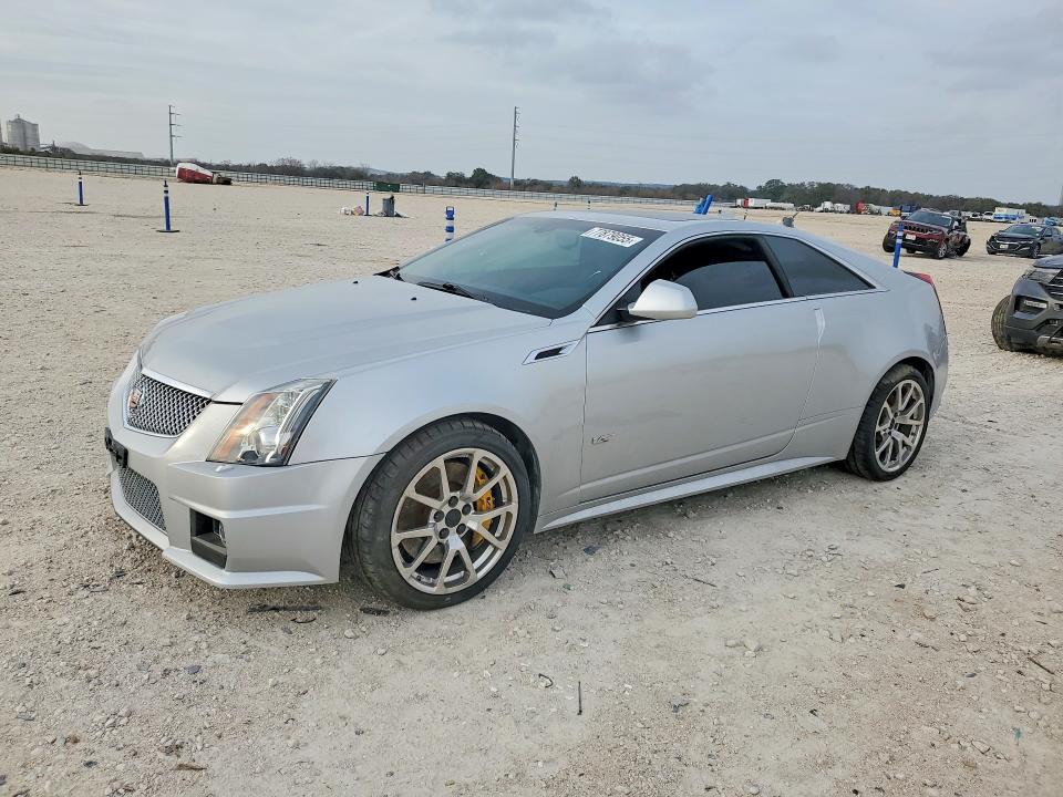 CADILLAC CTS-V 2013 with VIN 1G6DV1EP2D0133530 - Photo from auction