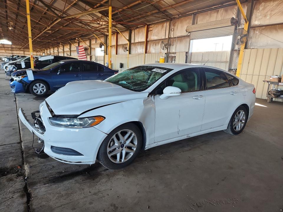 FORD FUSION 2016 مع رقم تعريف المركبة 3FA6P0H78GR282105 - صورة من المزاد