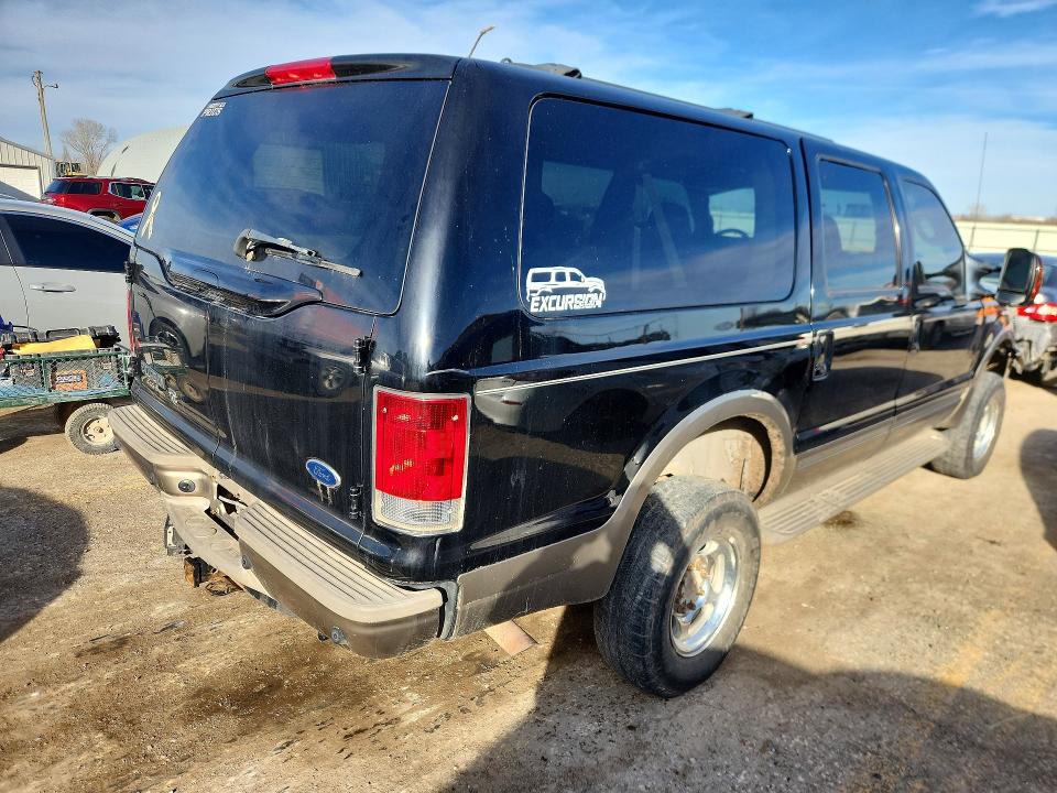 Photo 3 from auction – 2005 FORD EXCURSION with VIN 1FMNU45S35ED41264