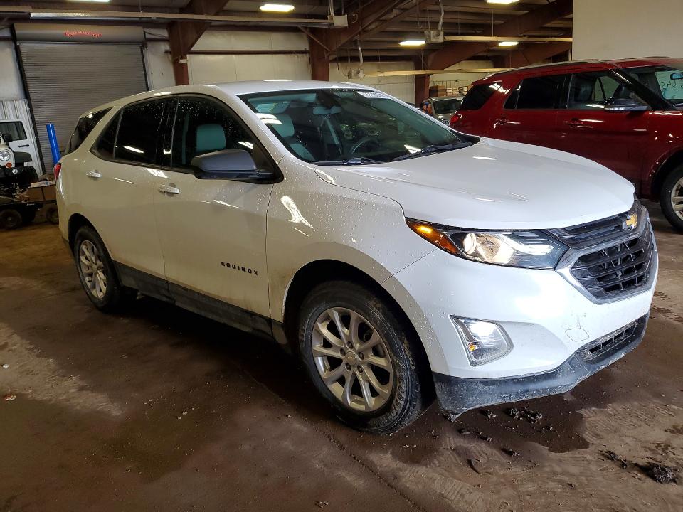 Photo 4 from auction – 2018 CHEVROLET EQUINOX with VIN 3GNAXHEV8JL298912