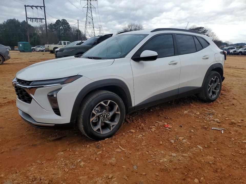 CHEVROLET TRAX 2025 with VIN KL77LHEP1SC092373 - Photo from auction