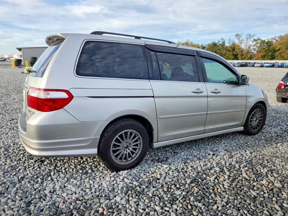 Photo 3 from auction – 2005 HONDA ODYSSEY TO with VIN 5FNRL38835B052757