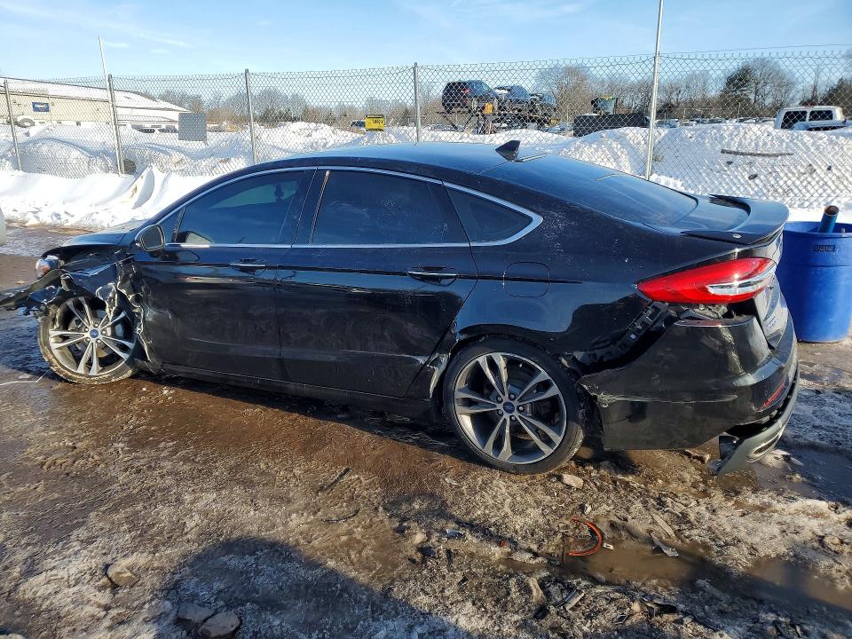 Photo 2 from auction – 2019 FORD FUSION with VIN 3FA6P0K91KR252785