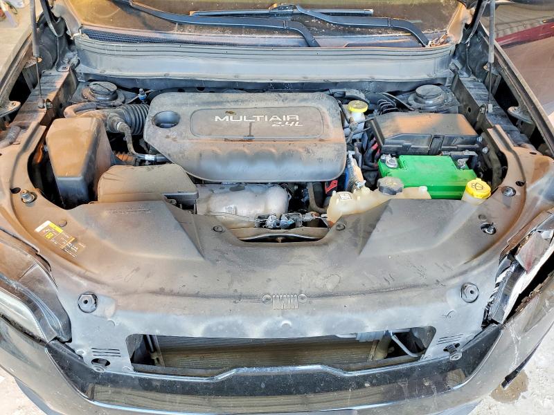 Photo 12 from auction – 2019 JEEP CHEROKEE with VIN 1C4PJLCB5KD164799