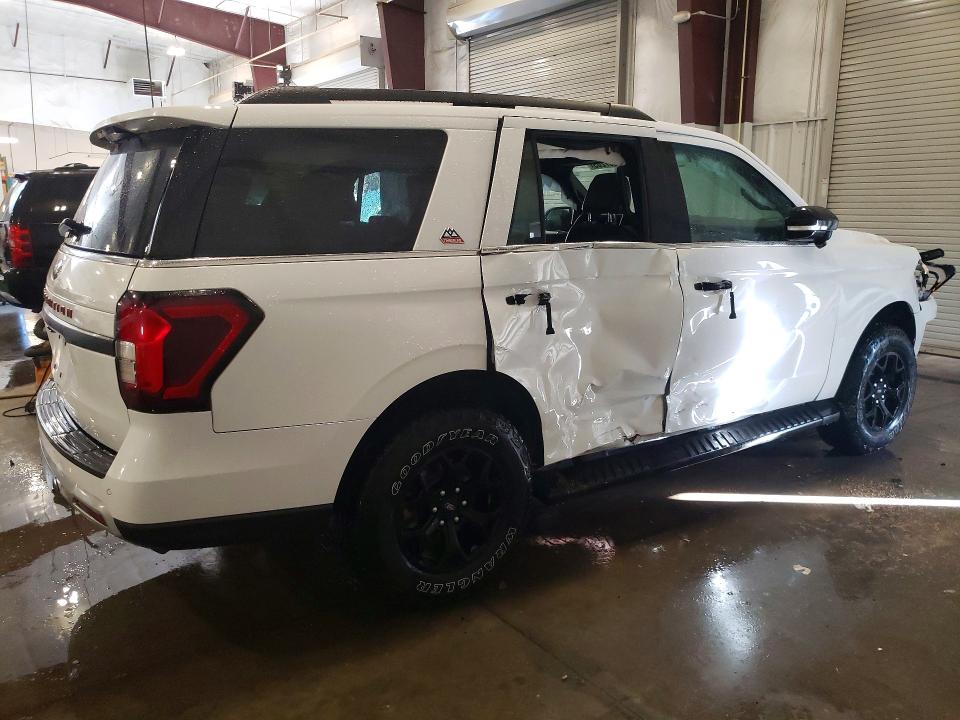 Photo 3 from auction – 2022 FORD EXPEDITION with VIN 1FMJU1RT9NEA36870