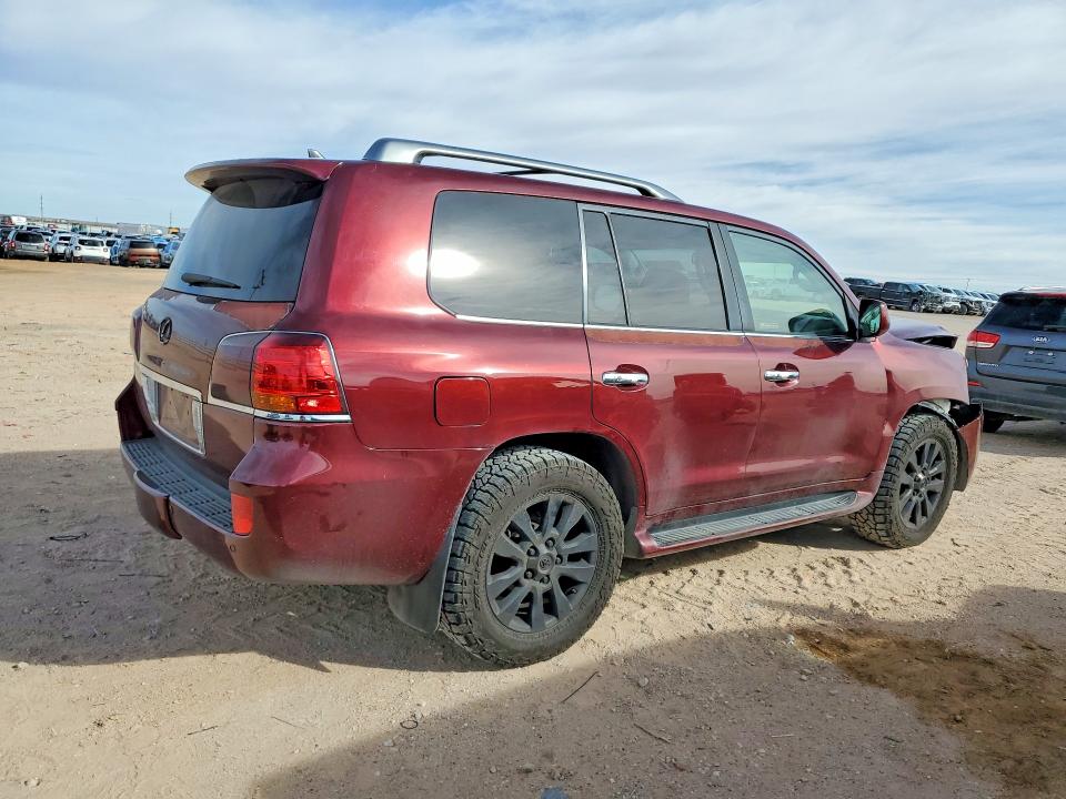 Photo 3 from auction – 2011 LEXUS LX 570 with VIN JTJHY7AX9B4069083