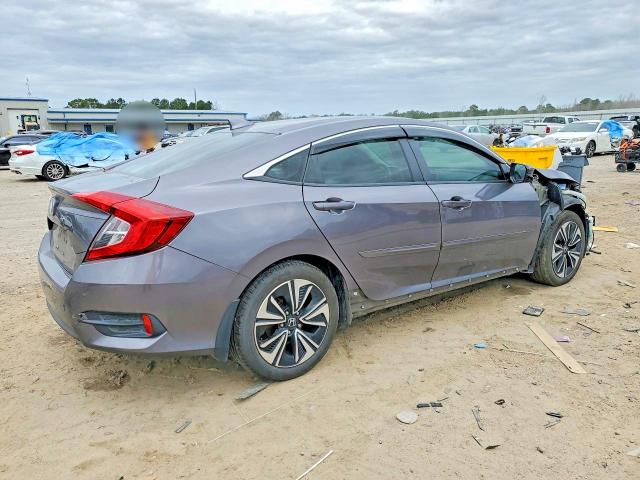 Photo 3 from auction – 2017 HONDA CIVIC with VIN 19XFC1F79HE017636