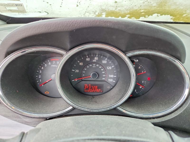 Photo 9 from auction – 2012 KIA SORENTO with VIN 5XYKT4A65CG200963