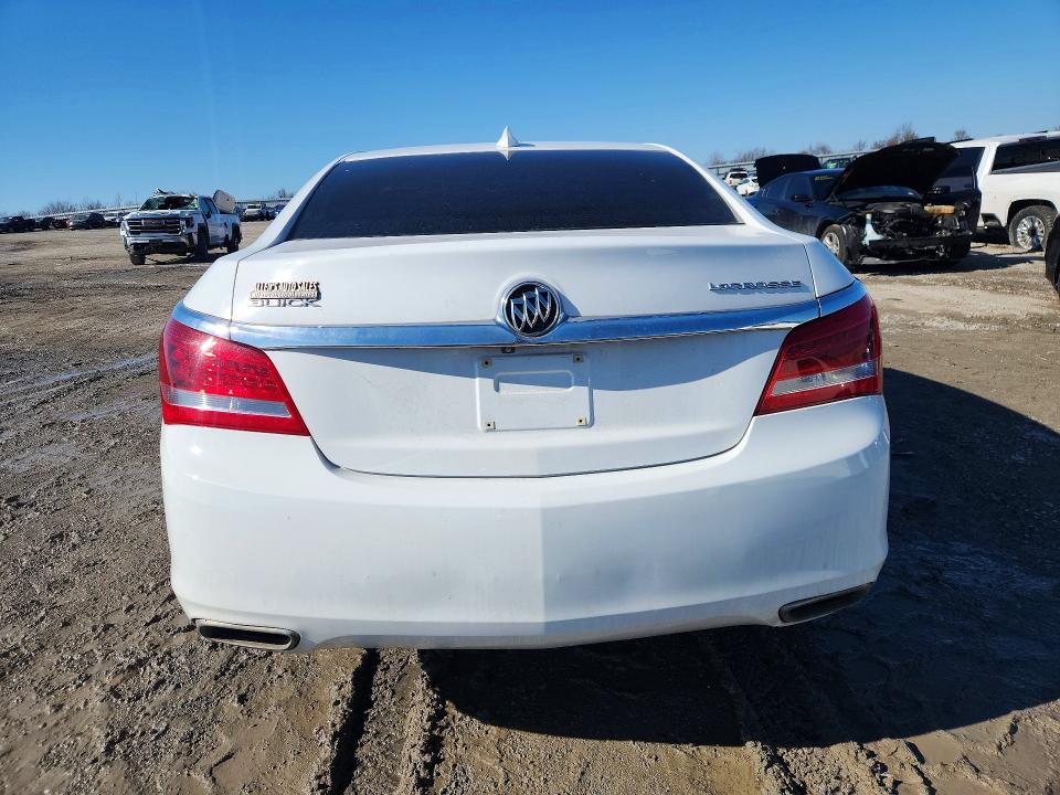 Photo 6 from auction – 2015 BUICK LACROSSE with VIN 1G4GA5G33FF167141